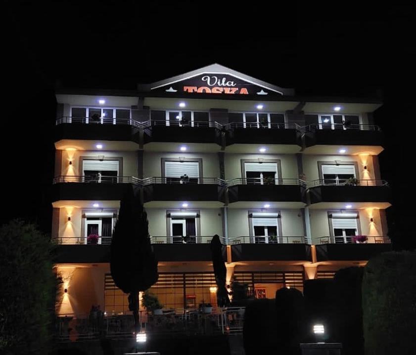 Hotel Vila Toska Piskupat Dış mekan fotoğraf