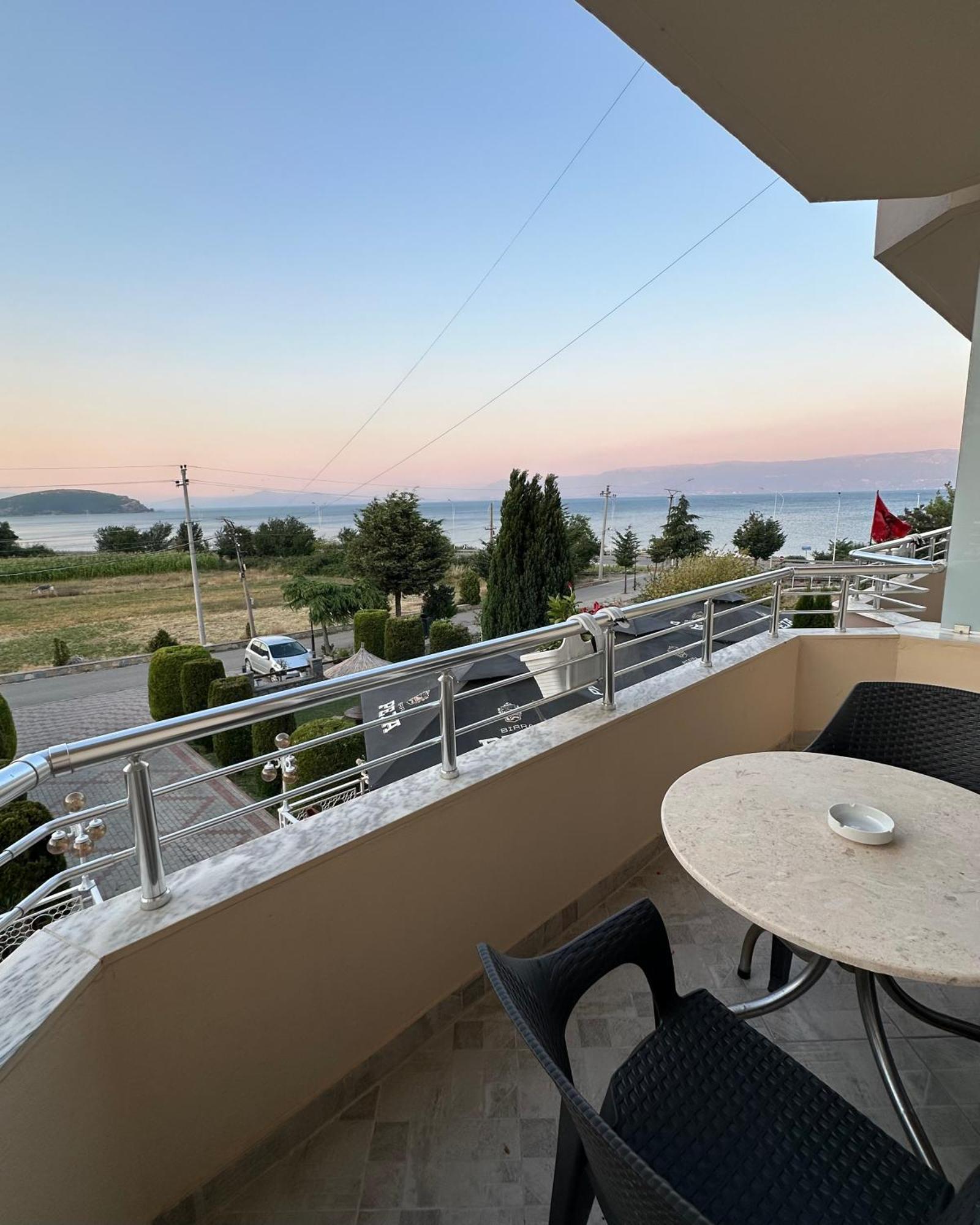 Hotel Vila Toska Piskupat Dış mekan fotoğraf